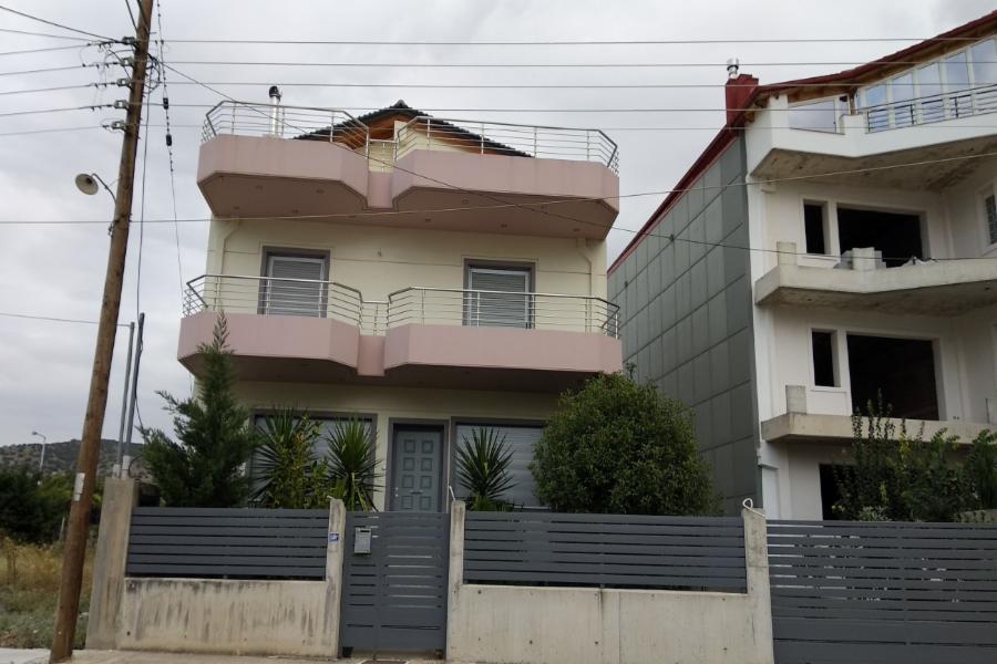 Μονοκατοικία Κοτσαμάνη, Θέση Κουφαλιά, Δήμος Χαλκηδόνος, Νομός  Θεσσαλονίκης