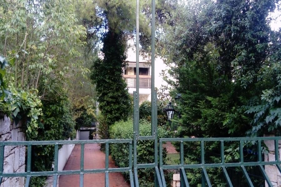 Μονοκατοικία Λεωφόρος Πιπερόπουλου 6-Β, Περιοχή Σταμάτα, Δήμος Διονύσου, Νομός Αττικής