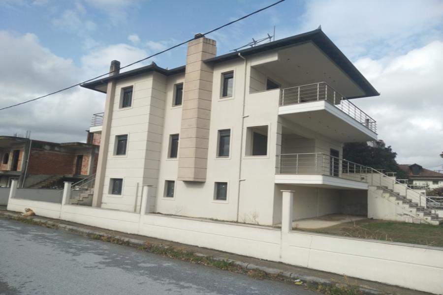 Μεζονέτα Κοινοτική οδός, Περιοχή ″Νέο Κεραμίδι″, Δήμος Κατερίνης, Νομός Πιερίας