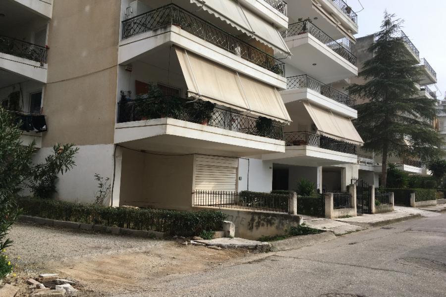 Επαγγελματική αποθήκη στην Πάτρα