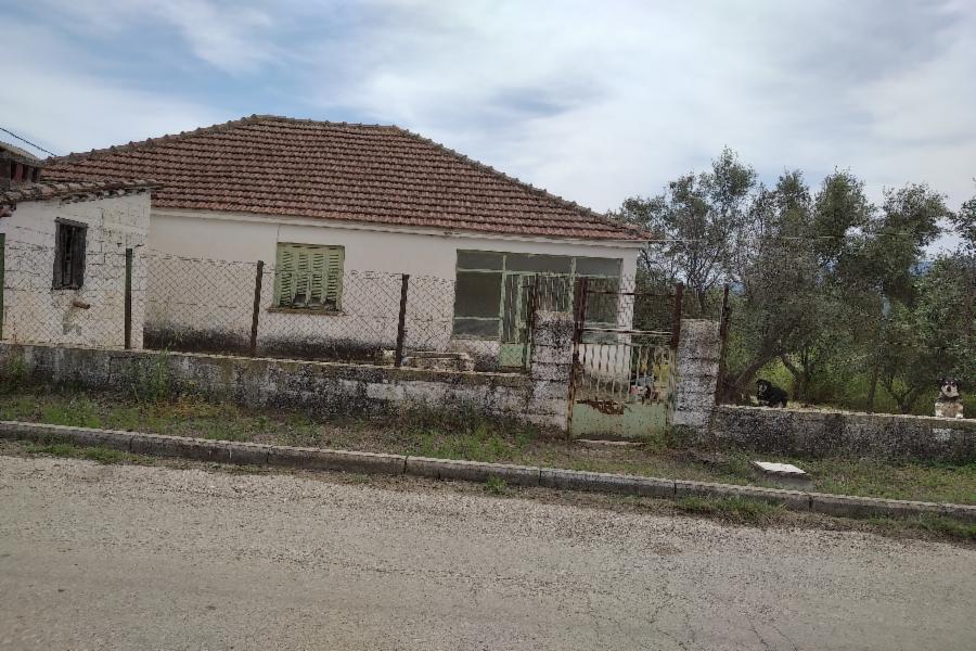 Residence Kyparissia Area, Municipality of Kileler, Regional Unit of of Larissa