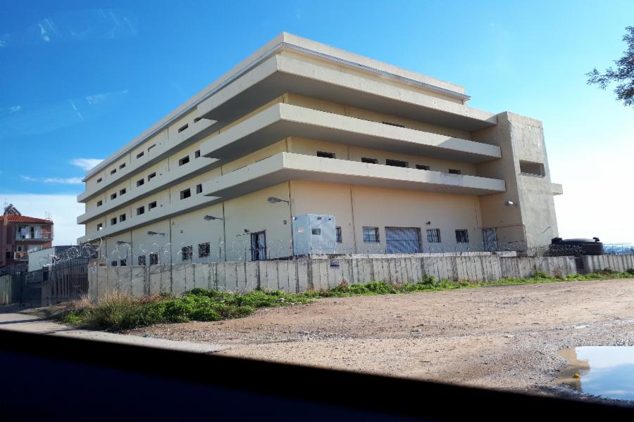Θέση Στάθμευσης Παλαιών Πατρών Γερμανού 250, Θέση «Βελανιδιές Σερέπα», Περιοχή Ασπρόπυργος, Δήμος Ασπροπύργου, Νομός Αττικής