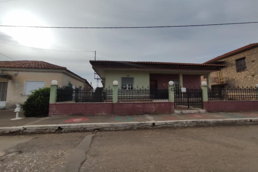 Residence Anonymous Municipal Rd, Ampelokampos area, Municipal District of Amaliada, Municipality of Ilida, Regional Unit of Ileia