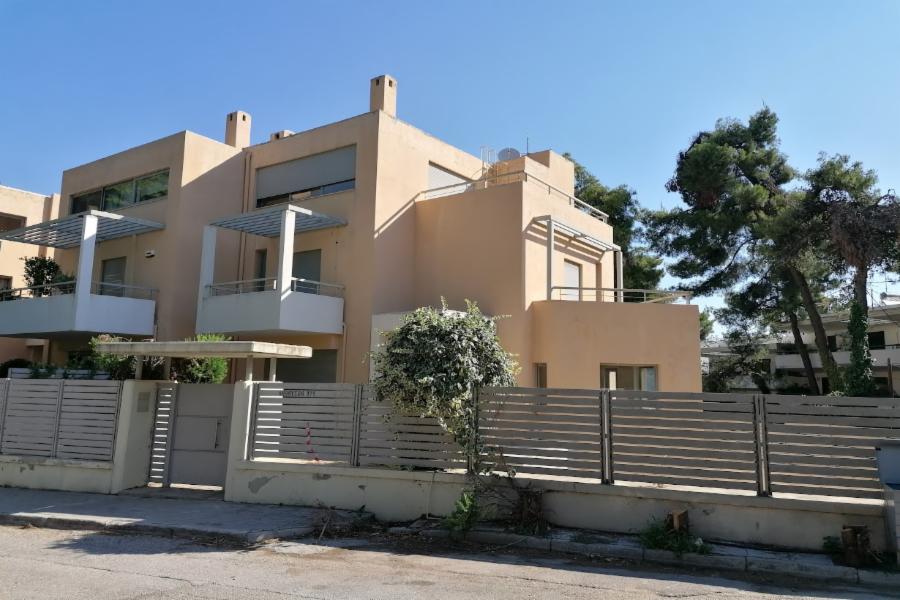 Μεζονέτα στη Δροσιά