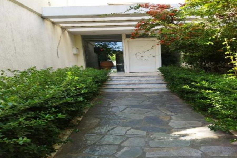 Apartment with storage space in Gerakas, Attica