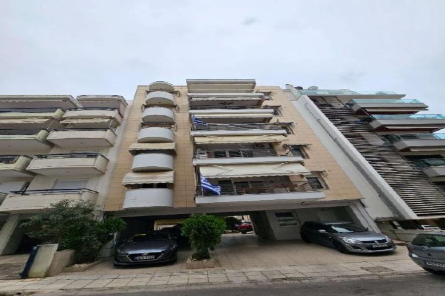 Apartment with parking space and storage space in Kalamaria Thessaloniki