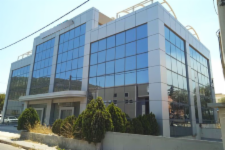 Τριώροφο επαγγελματικό κτίριο στο Χαιδάρι