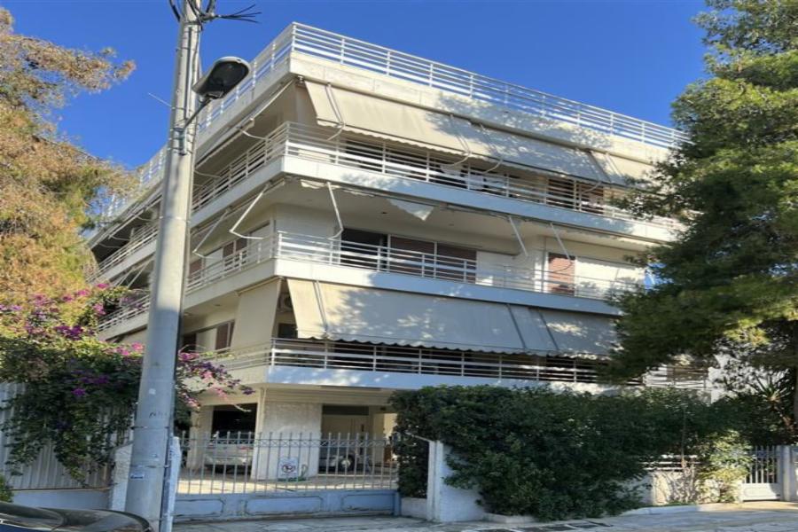 Διαμέρισμα στη Γλυφάδα