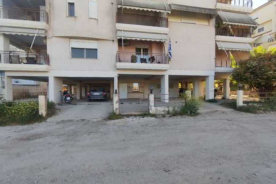Διαμέρισμα Ε' ορόφου στη Λάρισα