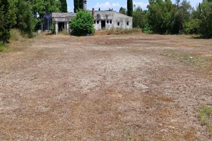50% Γήπεδο στην Κέρκυρα